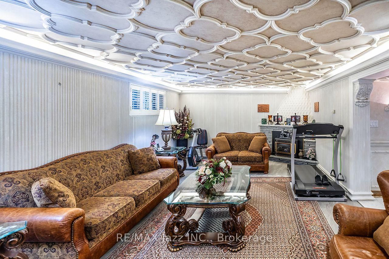 89 Crestwood Road • Vaughan, ON photo 38