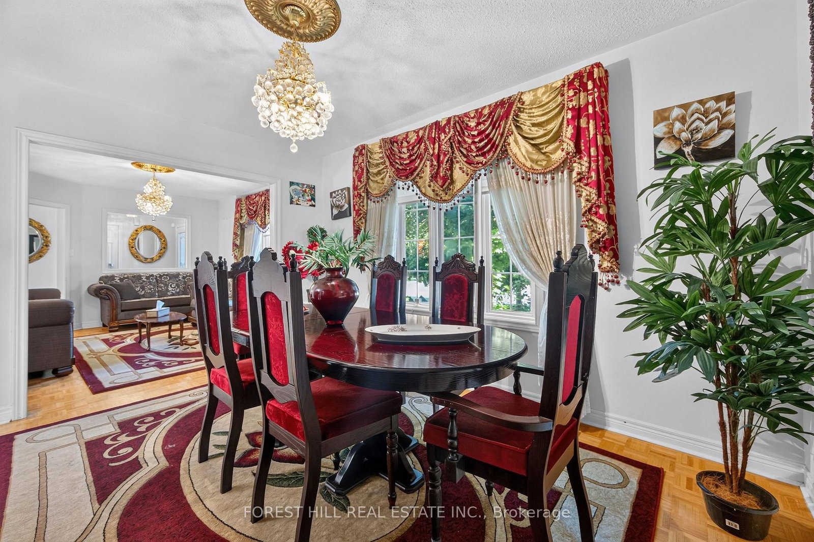 2 Ludford Drive • Richmond Hill, ON photo 10