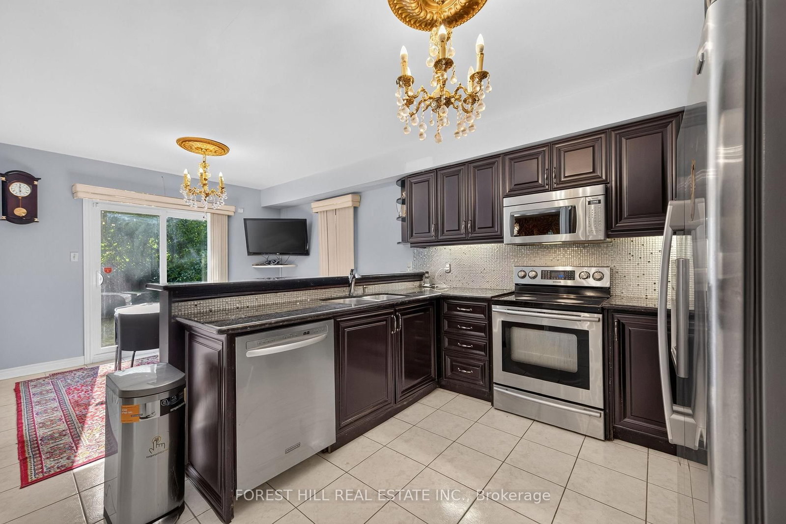 2 Ludford Drive • Richmond Hill, ON photo 13