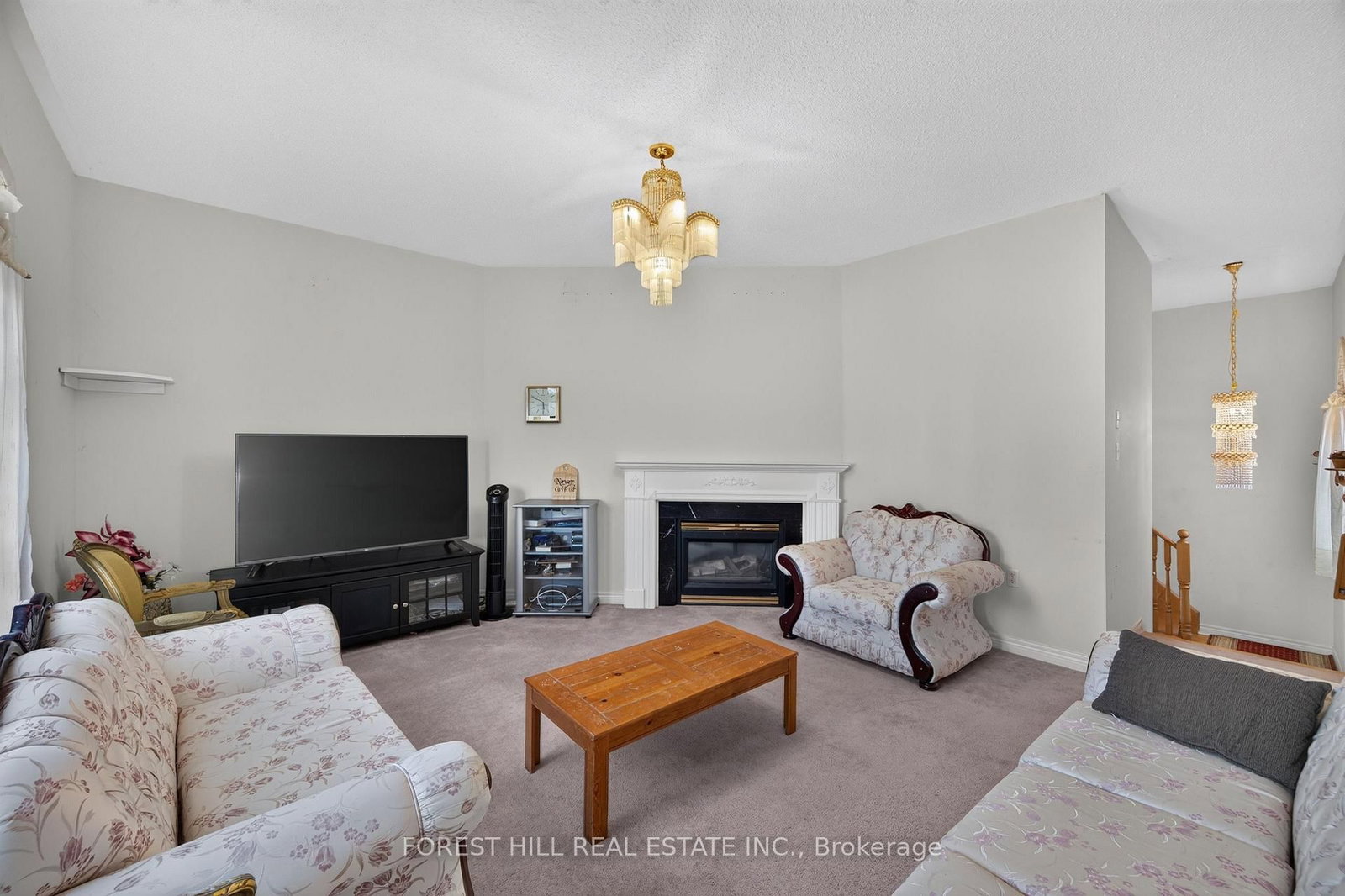 2 Ludford Drive • Richmond Hill, ON photo 16