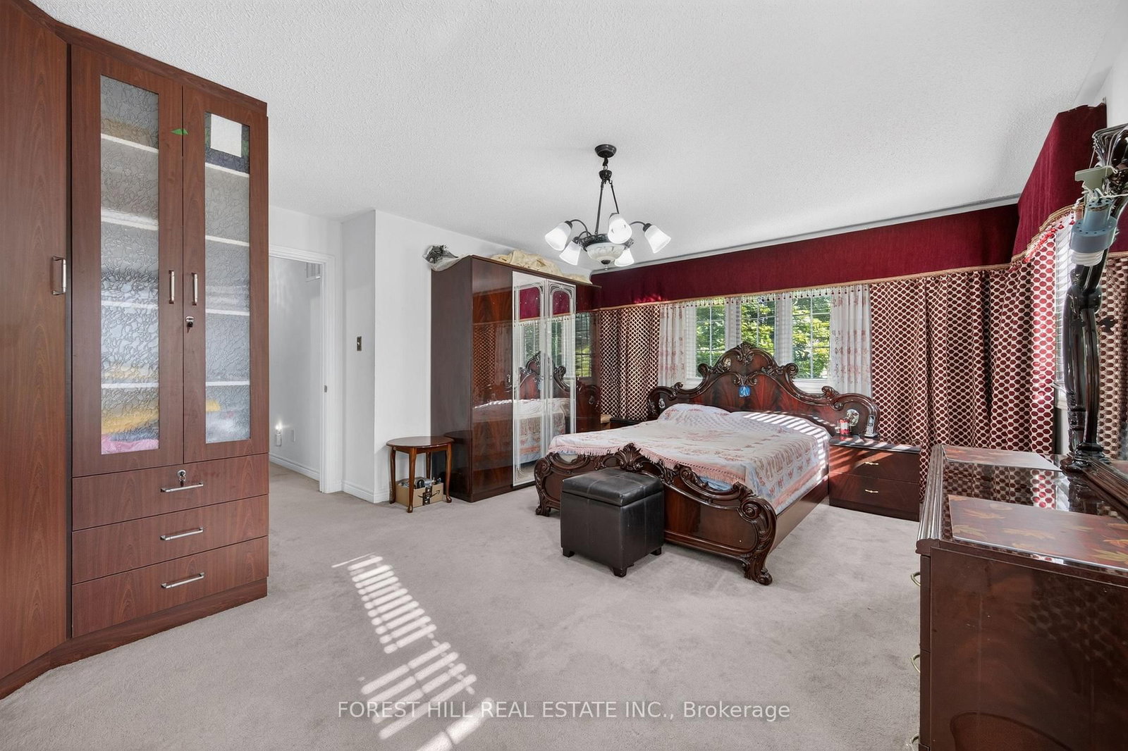 2 Ludford Drive • Richmond Hill, ON photo 26
