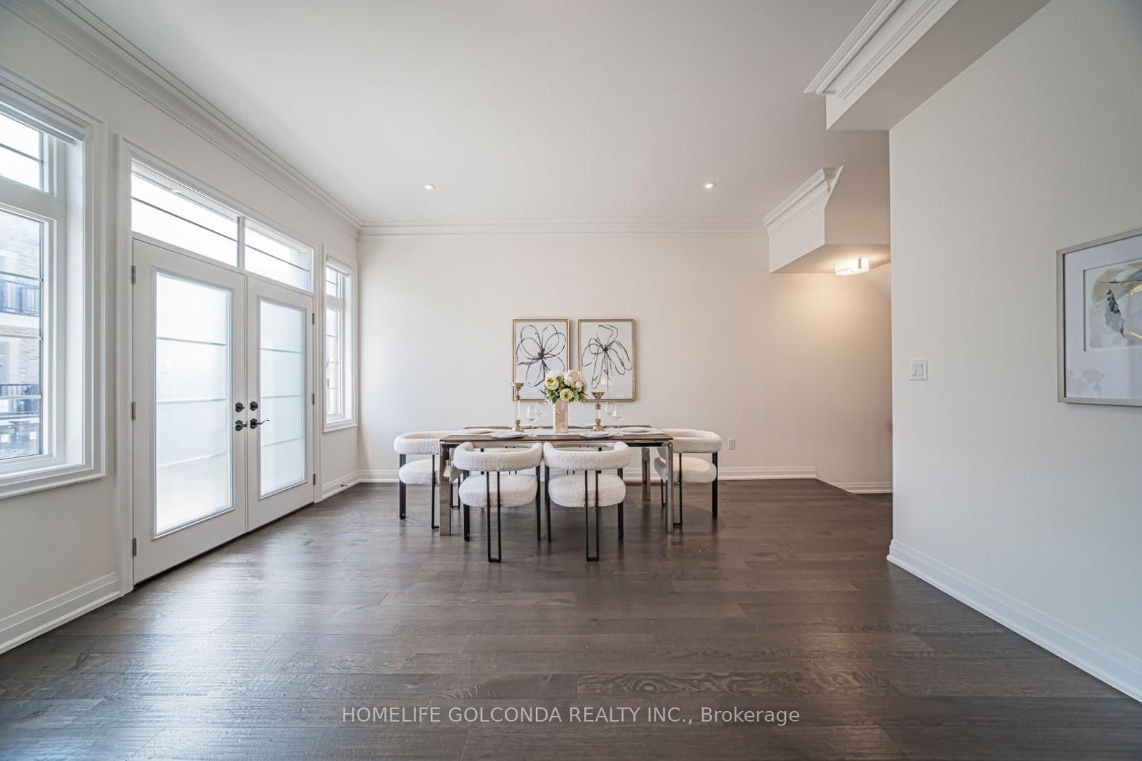 2 Silvermills Lane • Markham, ON photo 9
