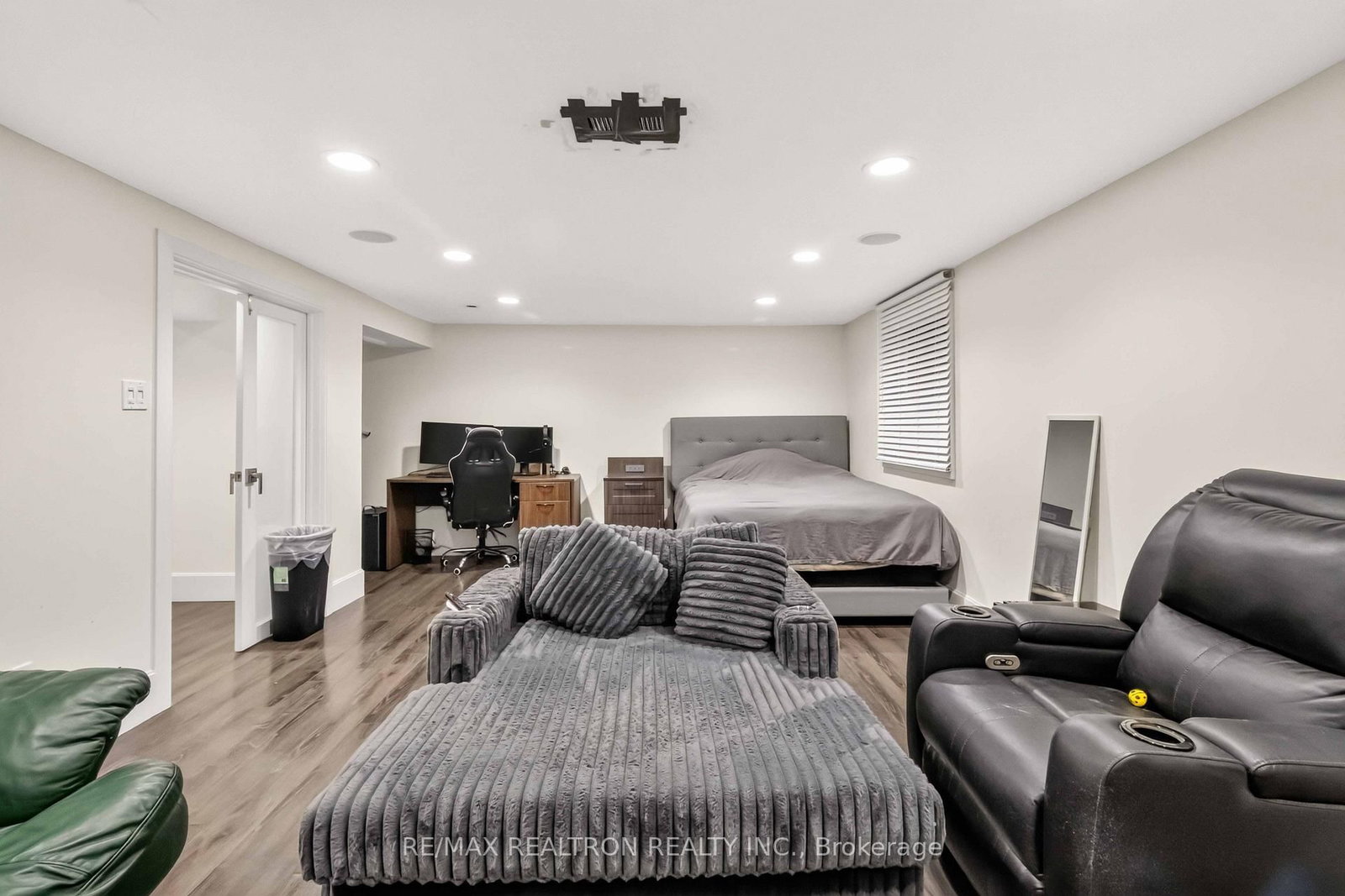 219 Bay Thorn Drive • Markham, ON photo 23