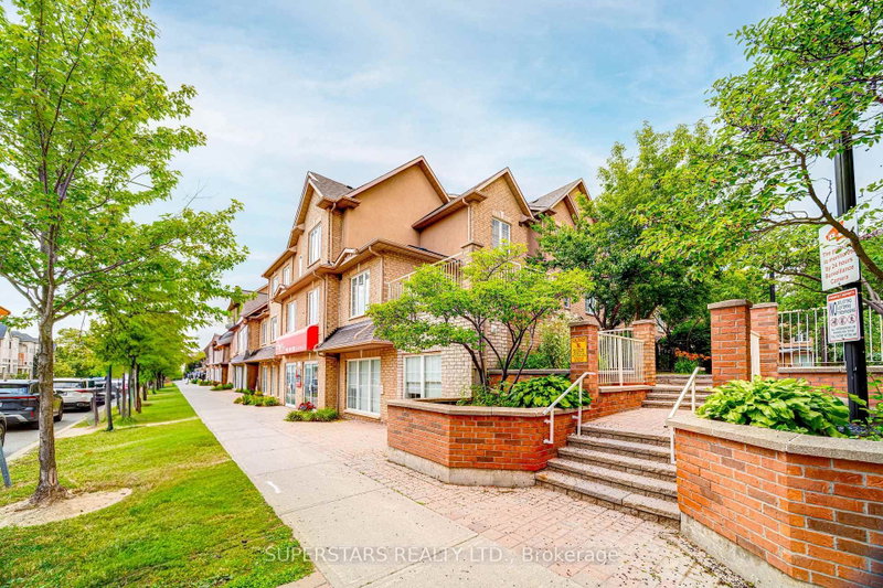 27 - 10 Cox Boulevard