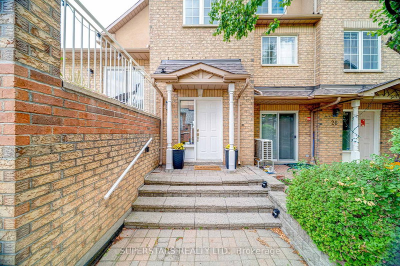 27 - 10 Cox Boulevard