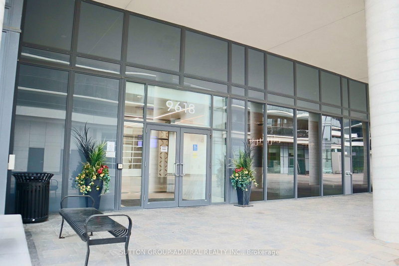 1008 - 9618 Yonge Street