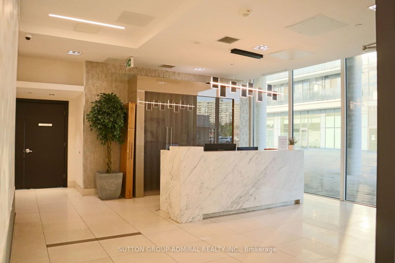 1008 - 9618 Yonge Street