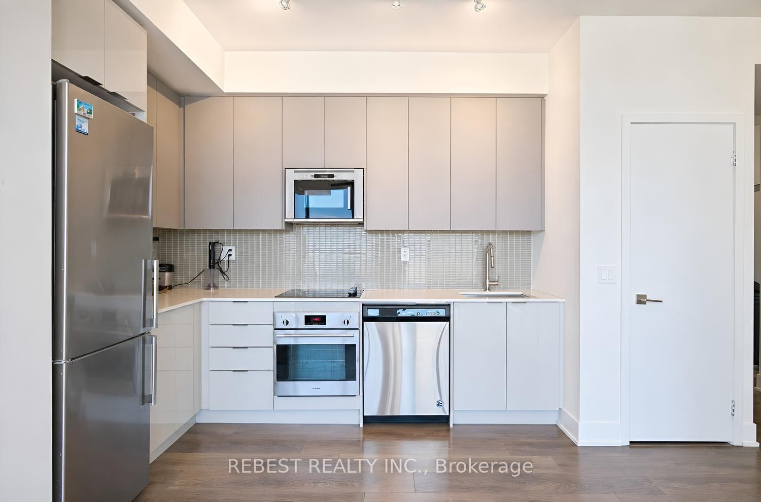 2908 Highway 7 Road • #3608 • Vaughan, ON photo 12