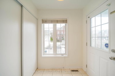 168 Gas Lamp Lane • Markham, ON photo 7