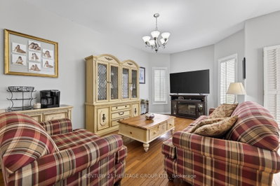 1858 Emerald Court • Innisfil, ON photo 8