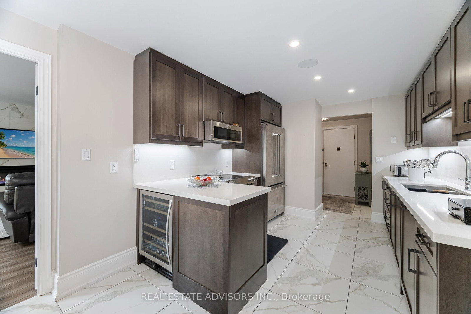 53 Woodbridge Avenue • #313 • Vaughan, ON photo 9