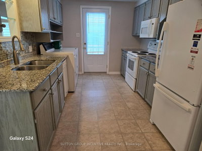 36 Weeping Willow Drive • Innisfil, ON photo 6
