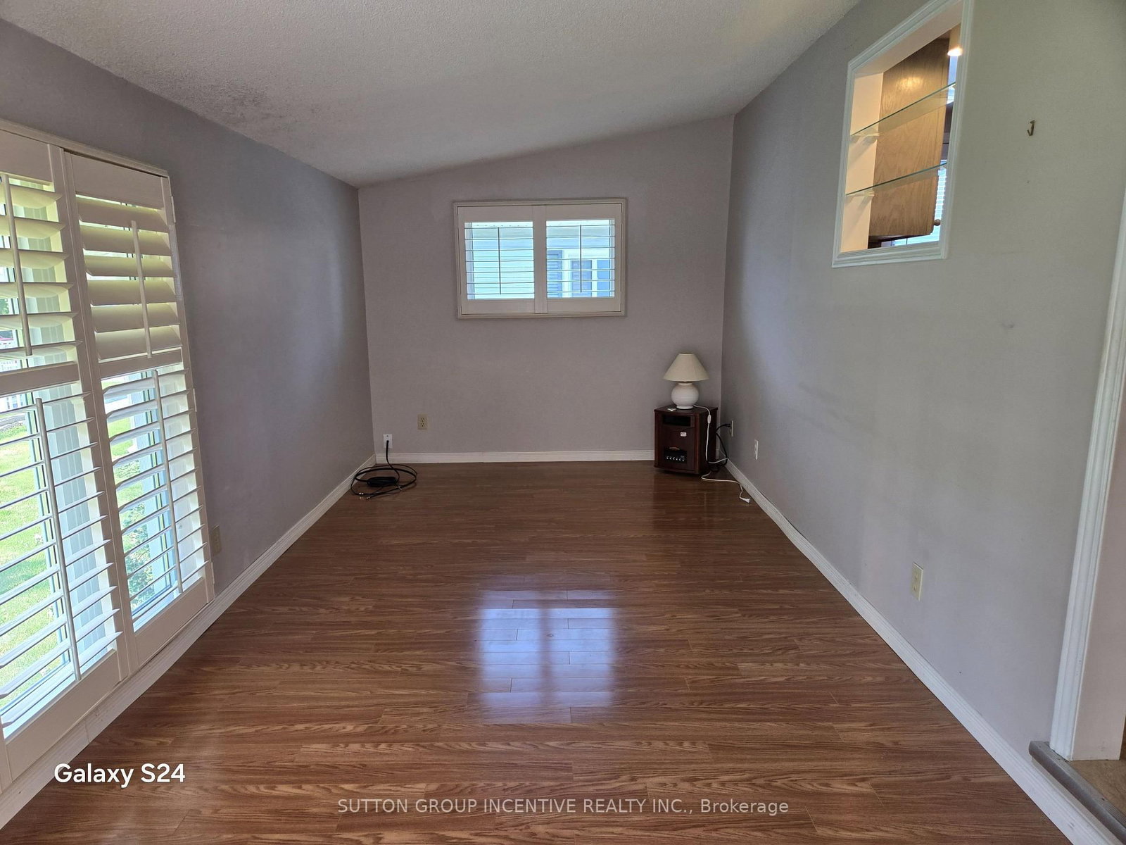 36 Weeping Willow Drive • Innisfil, ON photo 8