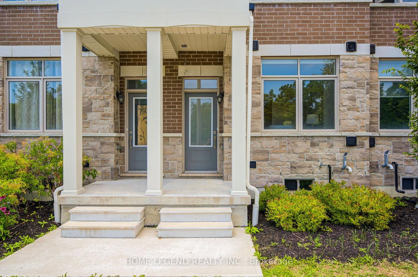 69 Carneros Way • Markham, ON photo 2