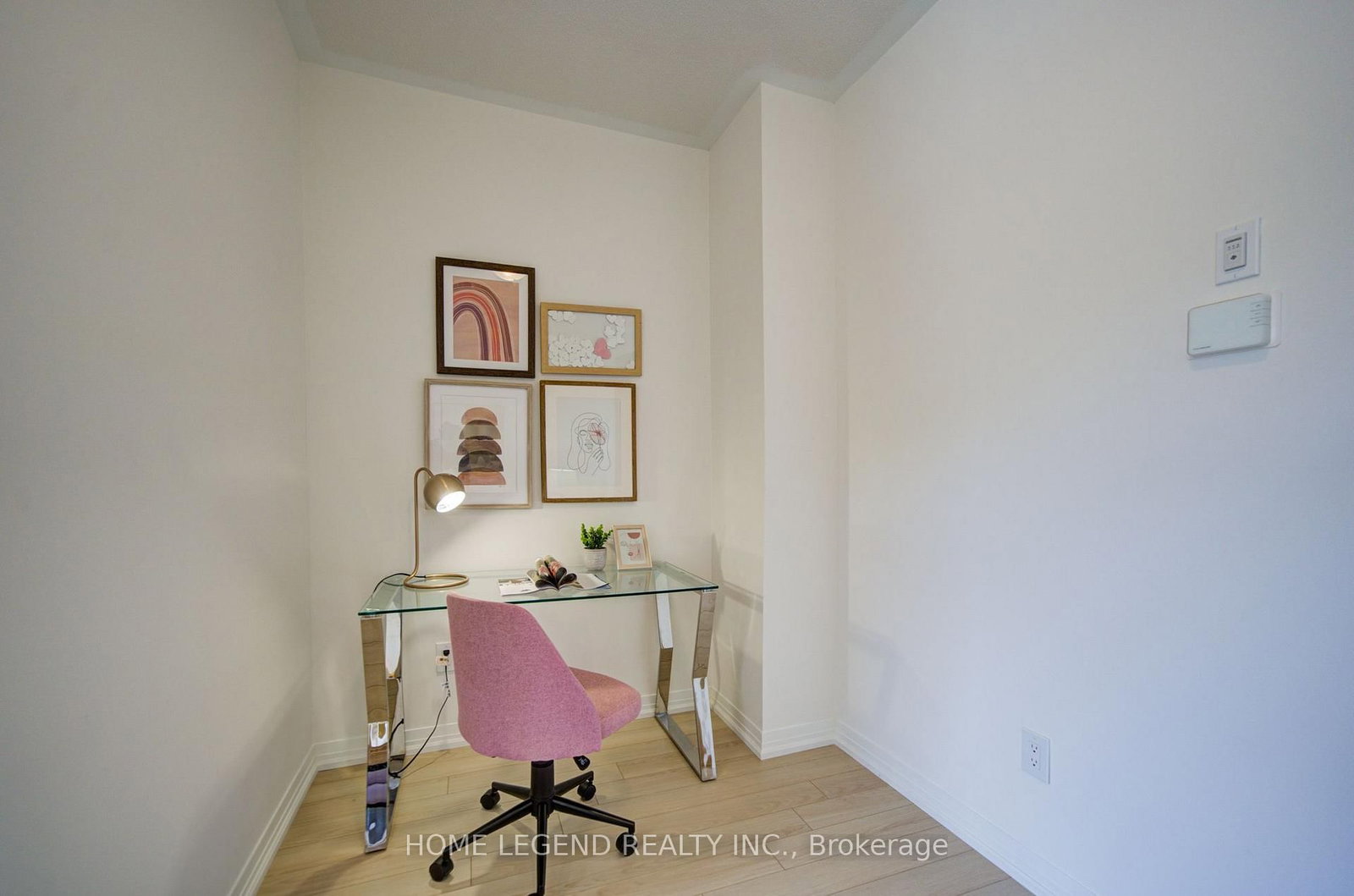 69 Carneros Way • Markham, ON photo 4