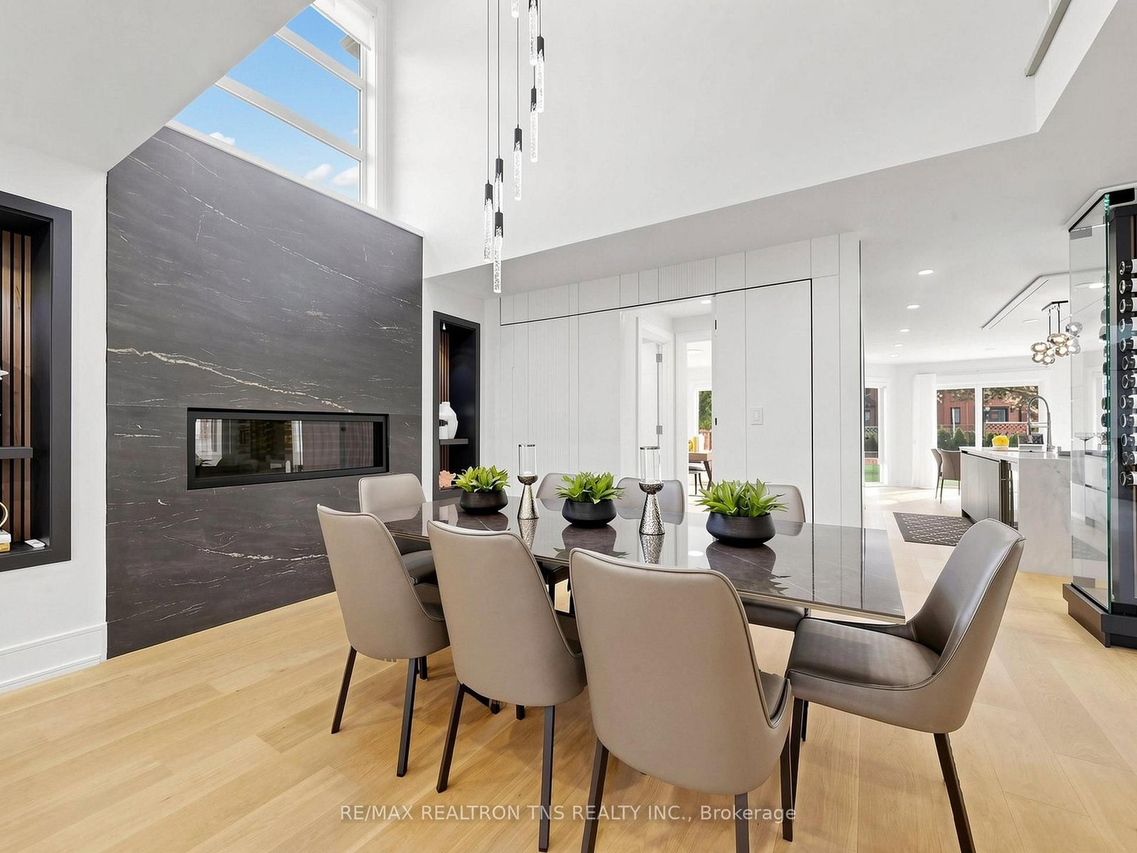 2 Eastgate Crescent • Richmond Hill, ON photo 10