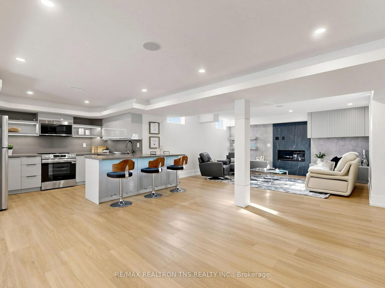2 Eastgate Crescent • Richmond Hill, ON photo 38