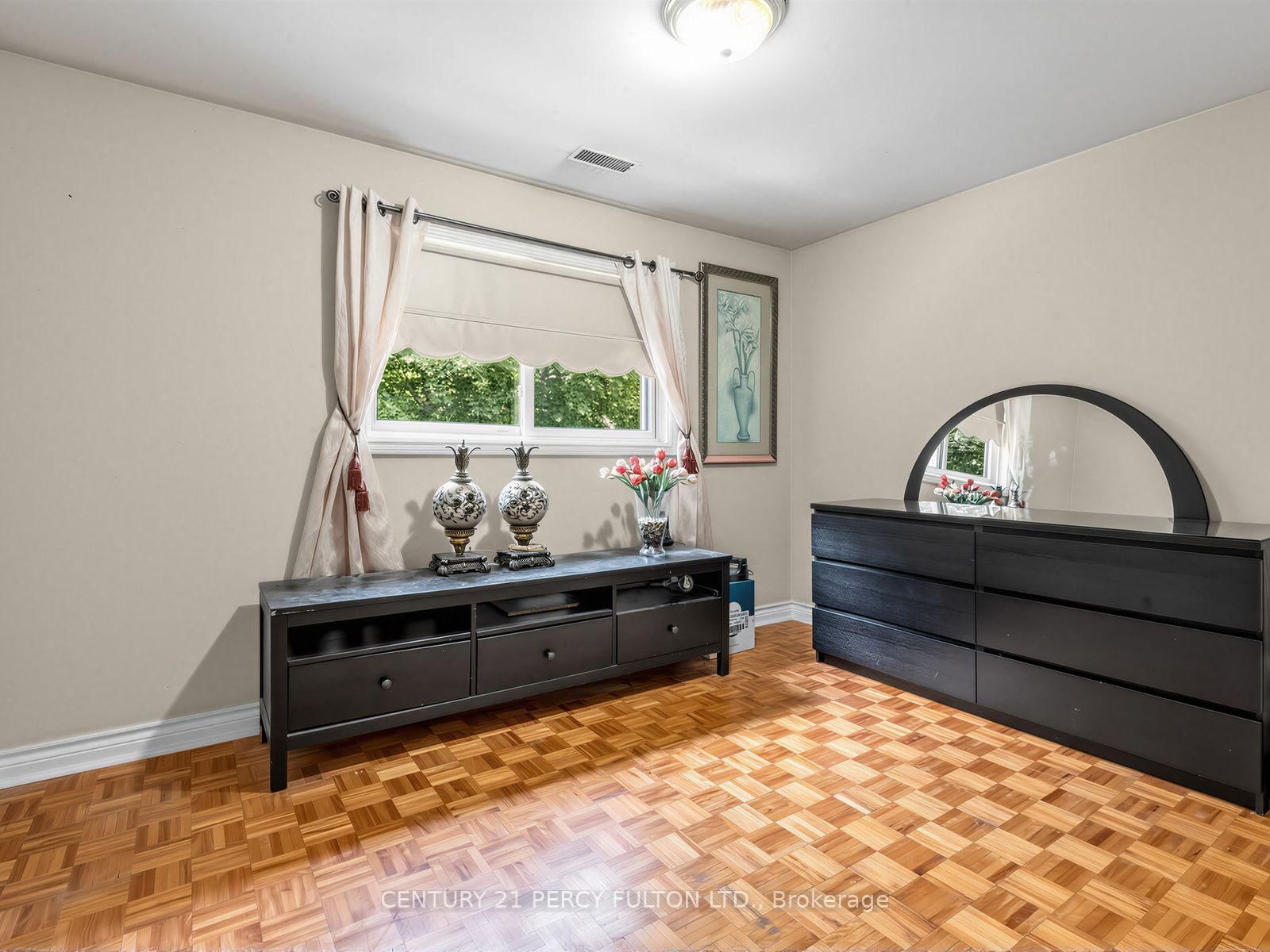 388 Handley Crescent • Newmarket, ON photo 21
