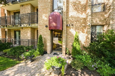 PH 1-15390 Yonge Street, Aurora, ON, photo 3