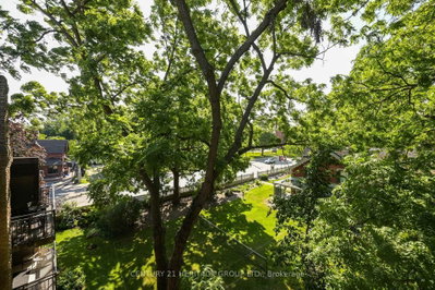 PH 1-15390 Yonge Street, Aurora, ON, photo 4