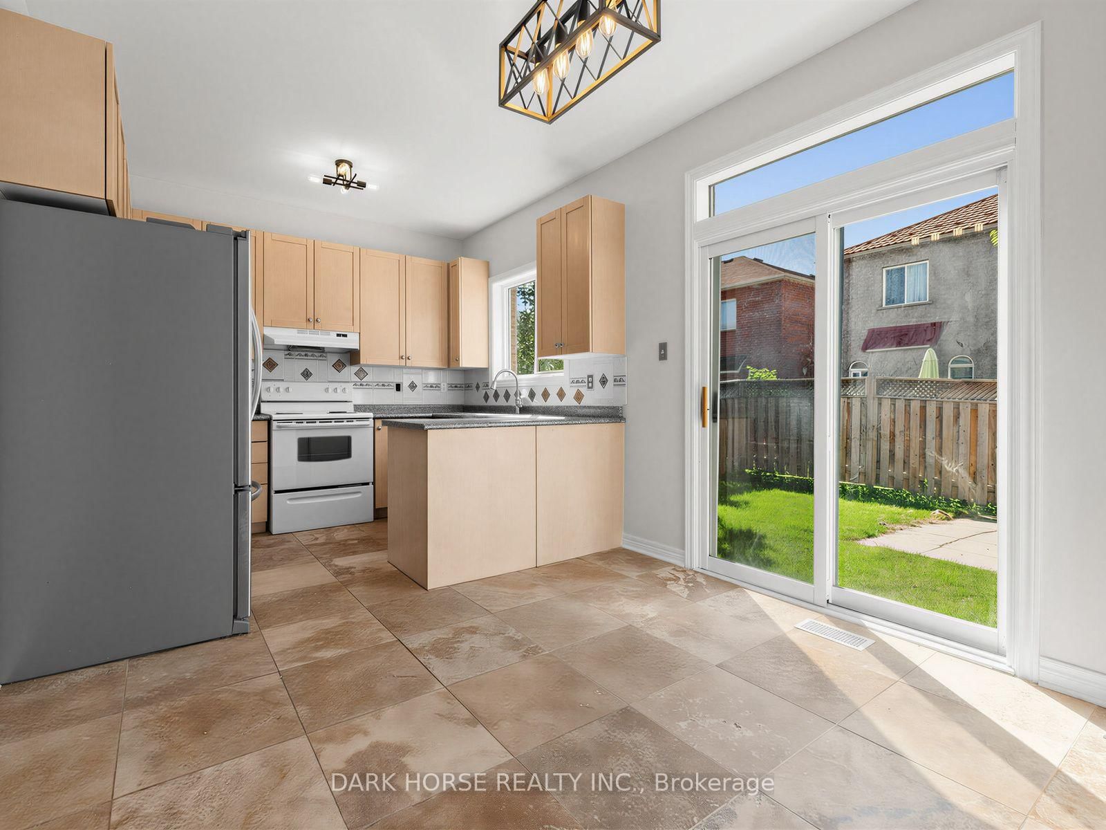 55 Redfinch Crescent • Vaughan, ON photo 16