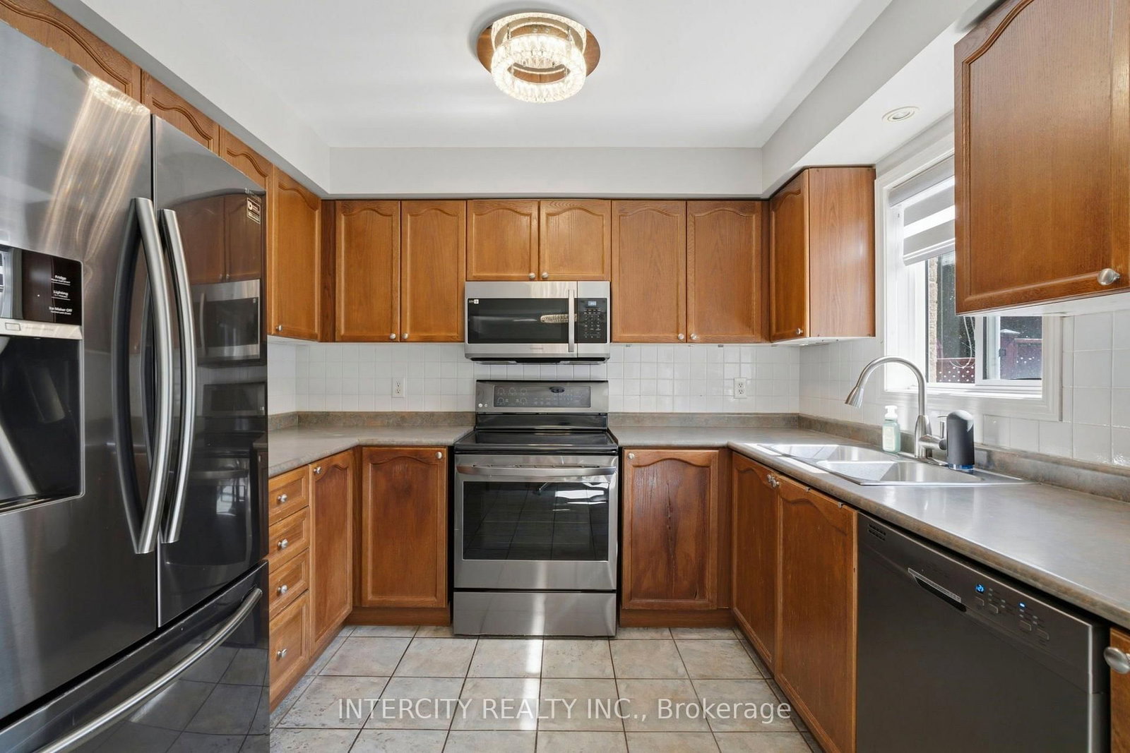 93 Chalone Crescent • Vaughan, ON photo 14