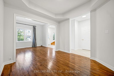 34 John Gary Drive • Markham, ON photo 8
