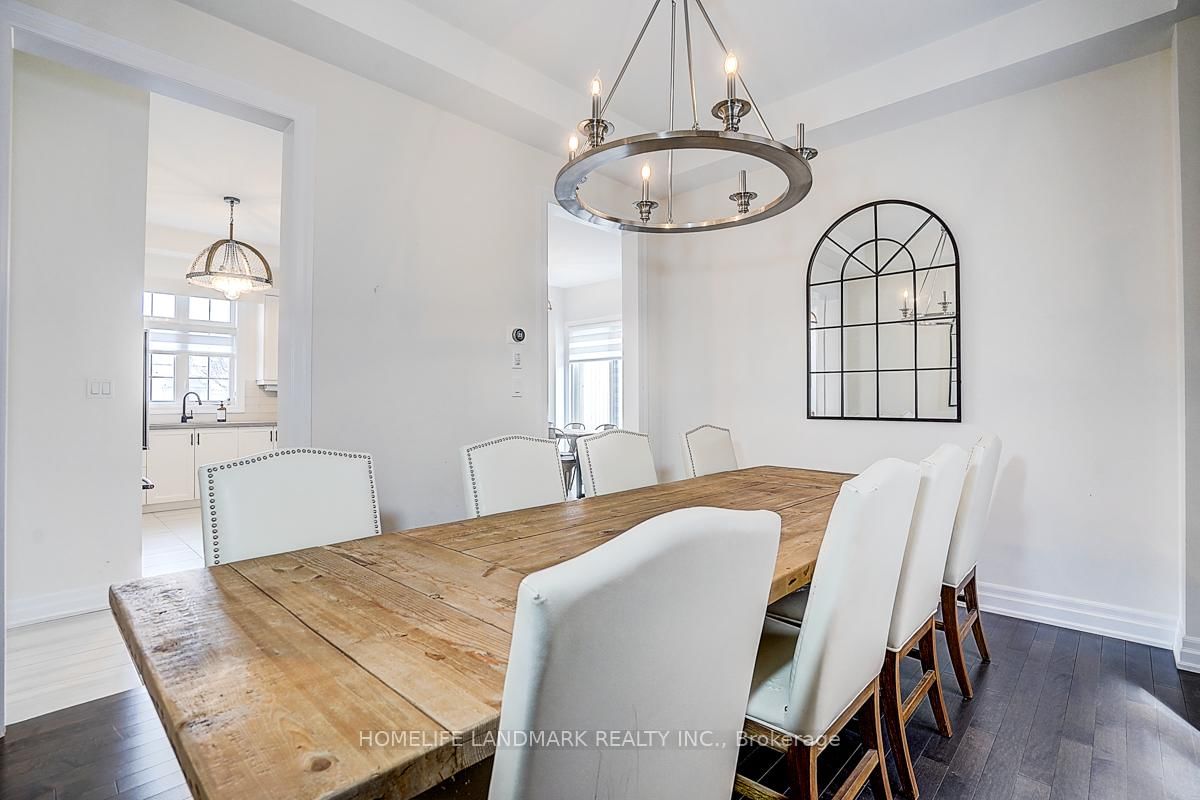 56 Botelho Circle • Aurora, ON photo 21