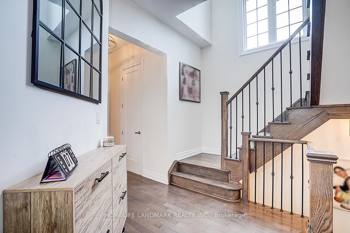 56 Botelho Circle • Aurora, ON photo 25