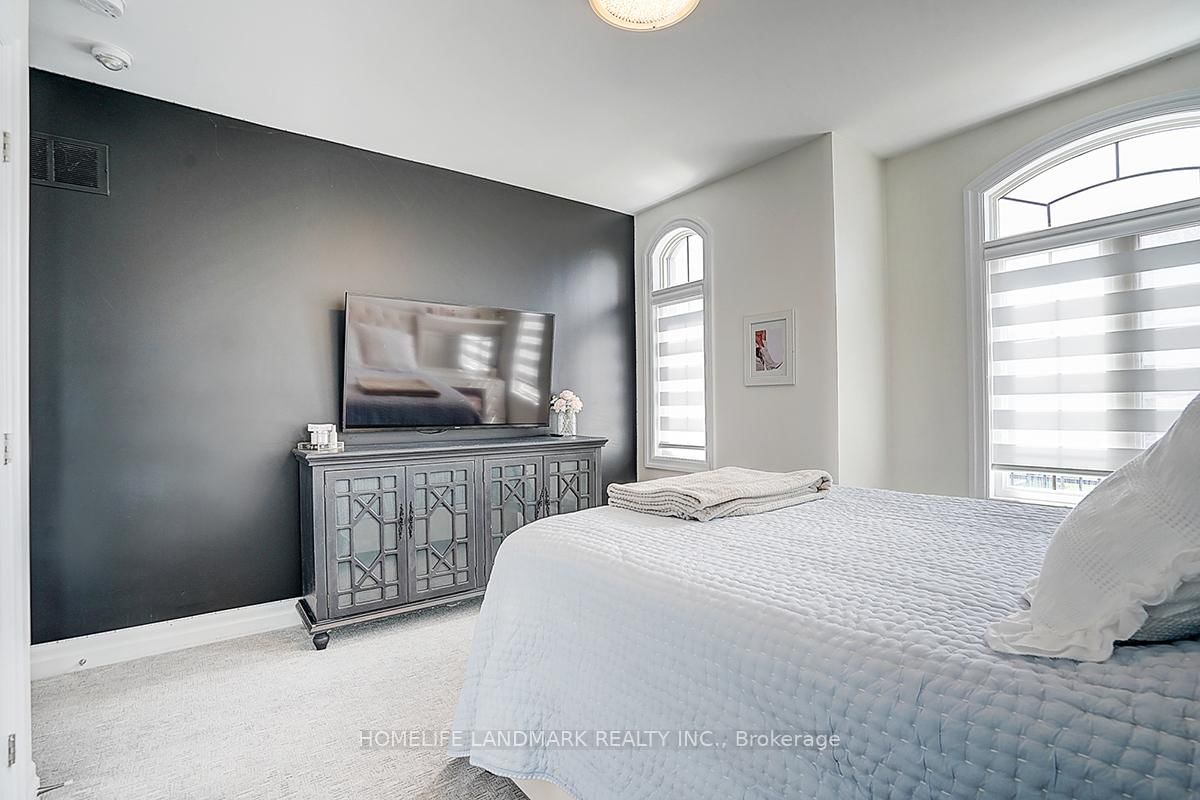 56 Botelho Circle • Aurora, ON photo 28
