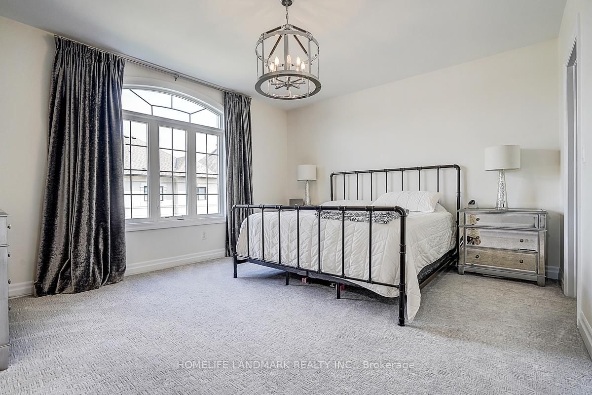 56 Botelho Circle • Aurora, ON photo 33