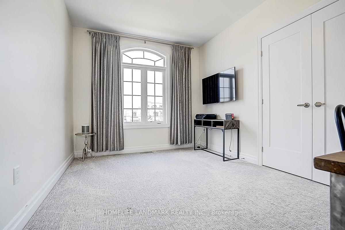 56 Botelho Circle • Aurora, ON photo 36