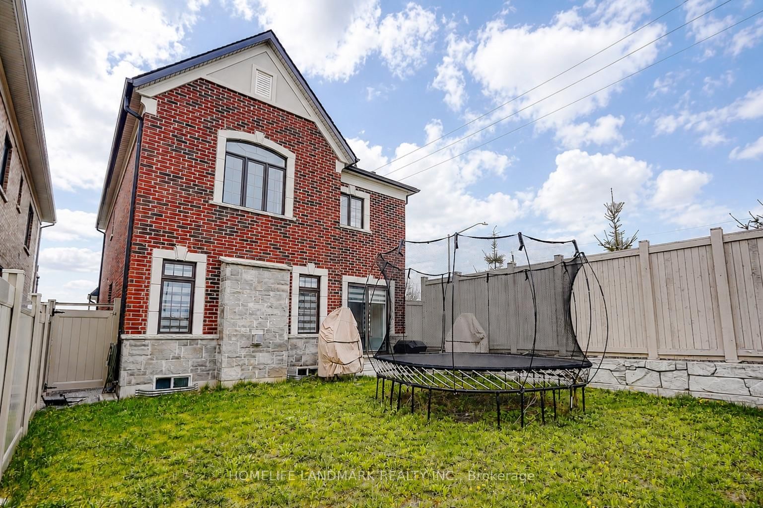56 Botelho Circle • Aurora, ON photo 45