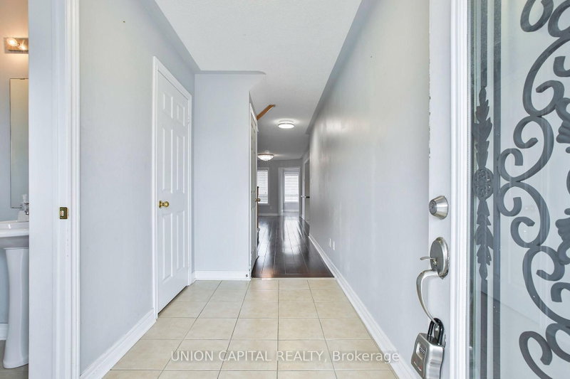 762 Caboto Trail