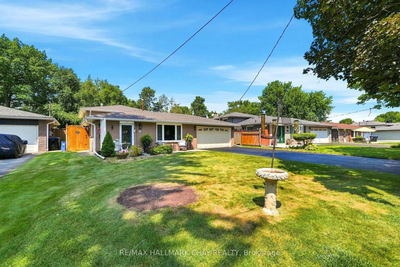 96 Maple Avenue W • New Tecumseth, ON photo 2
