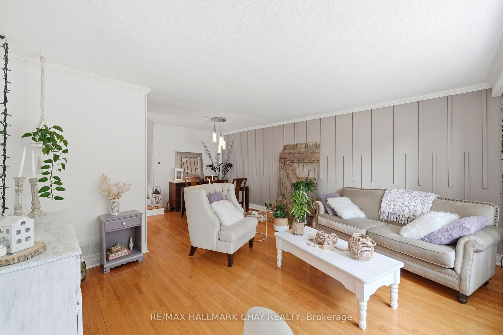 96 Maple Avenue W • New Tecumseth, ON photo 8