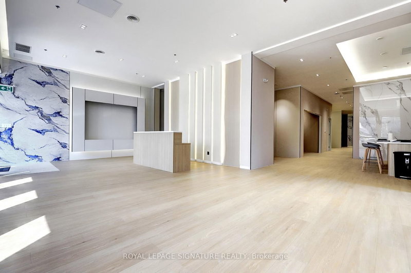 310 Steelcase Rd E photo 5