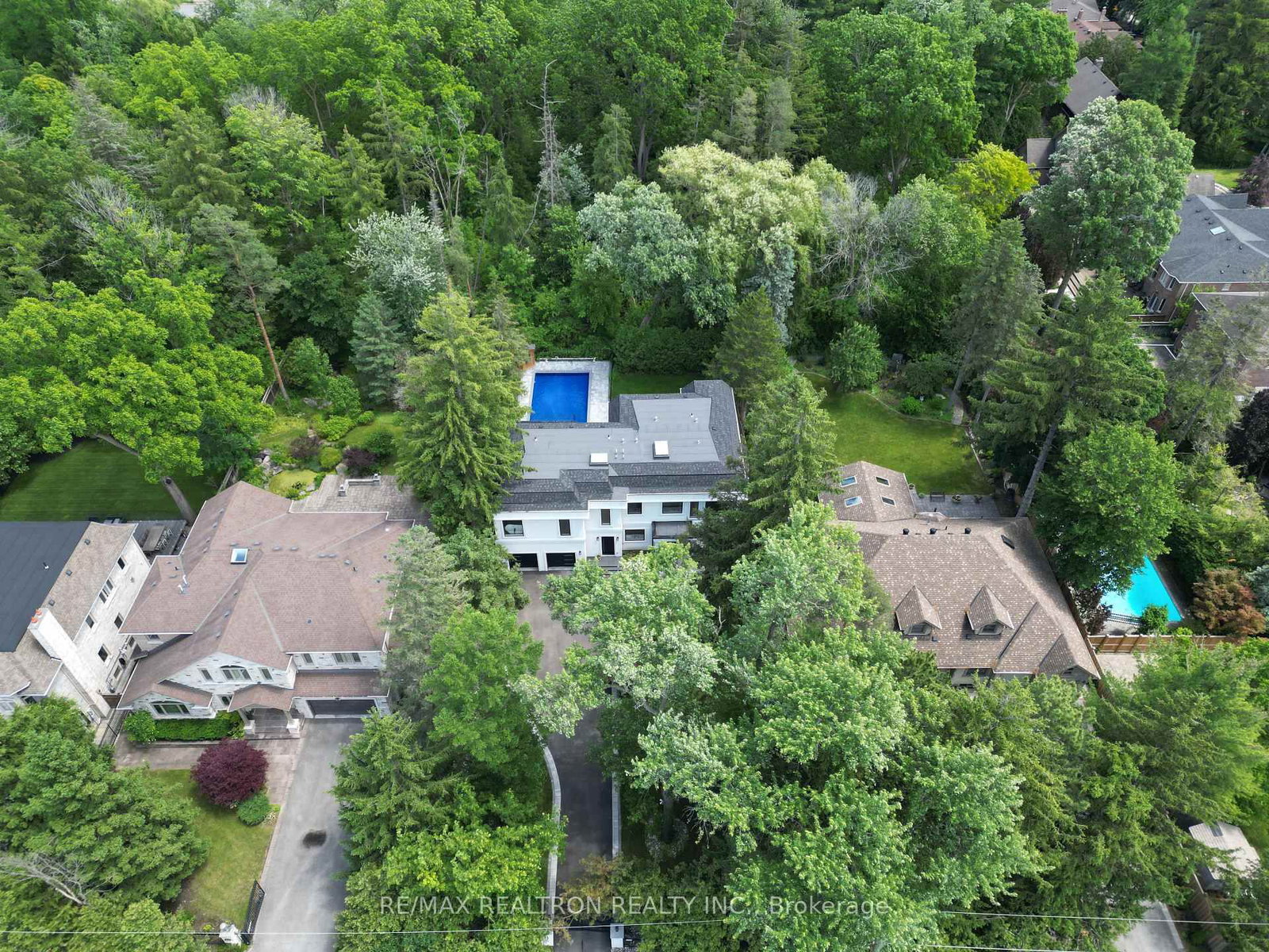 41 Sprucewood Drive • Markham, ON photo 5