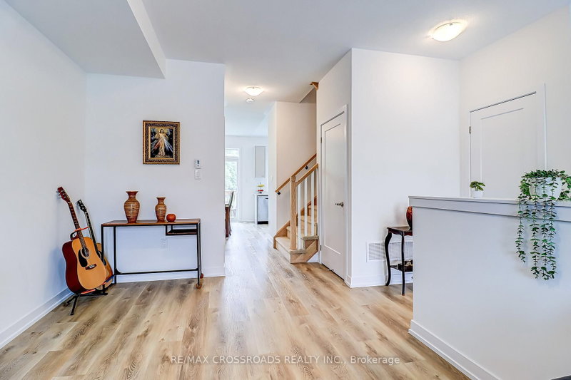 64 Lyall Stokes Circle