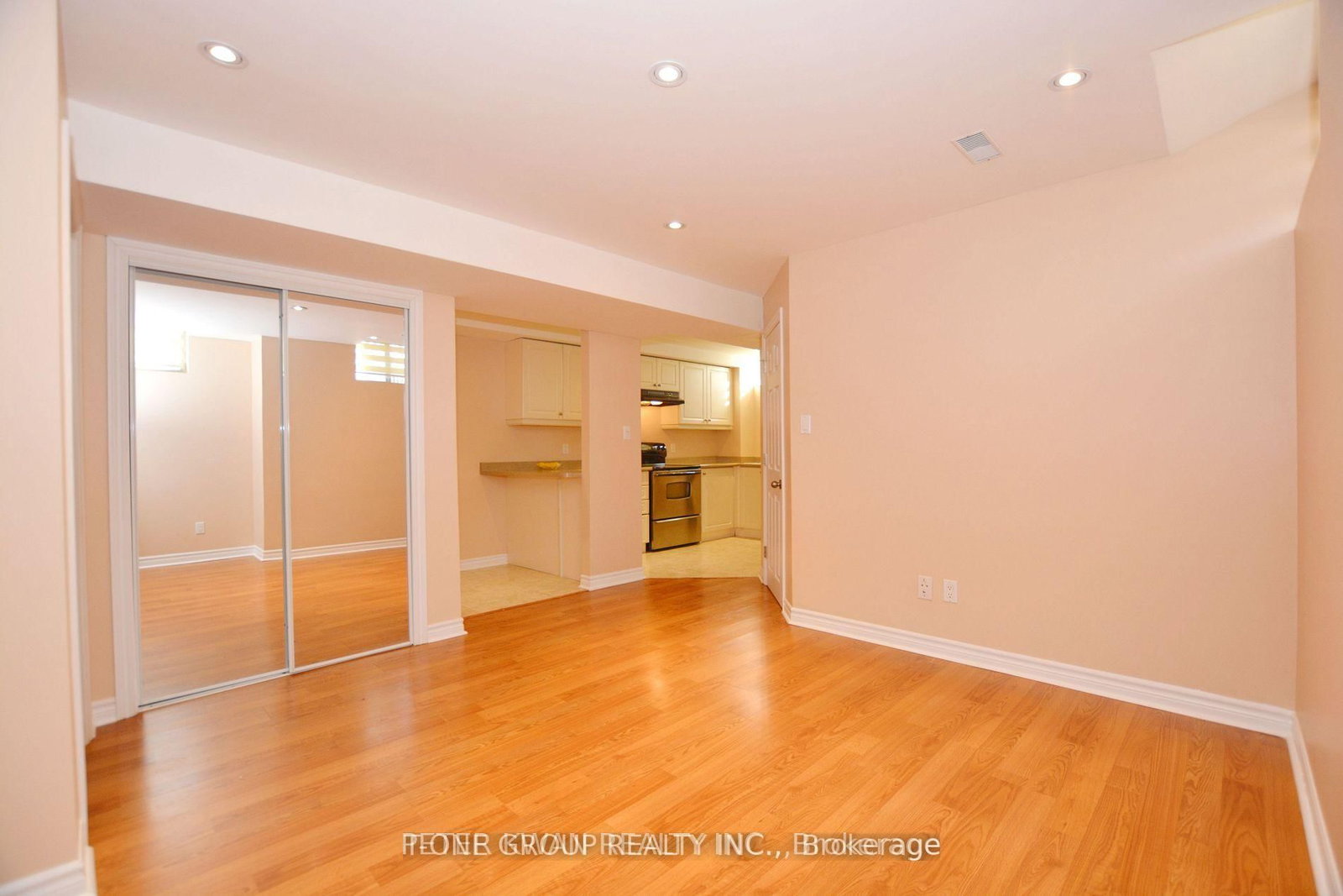 Lower - 45 Coranto Way, Vaughan 3