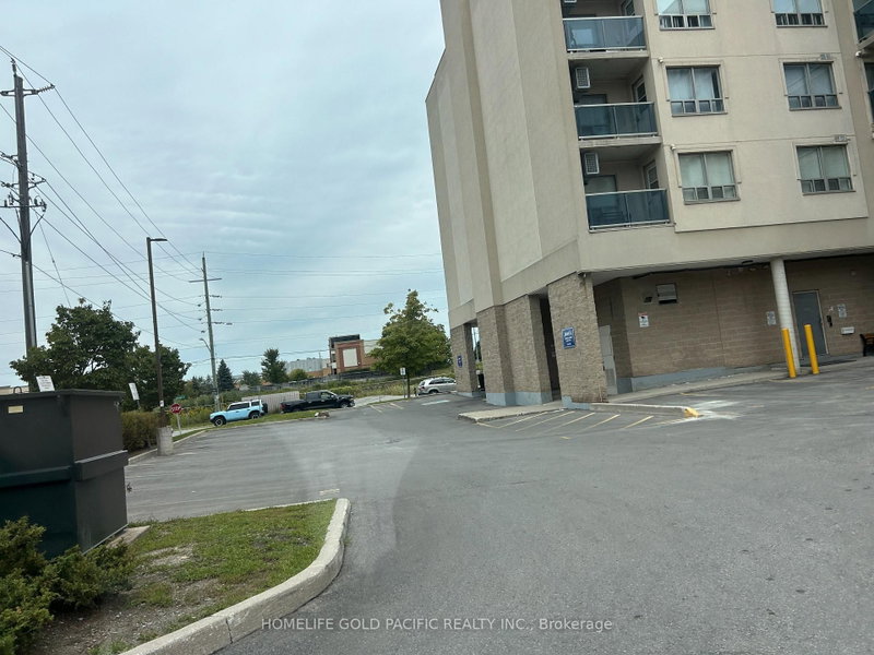 310 - 160 Wellington Street E