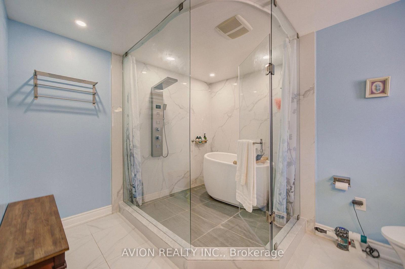 203 Valleymede Drive • Richmond Hill, ON photo 22