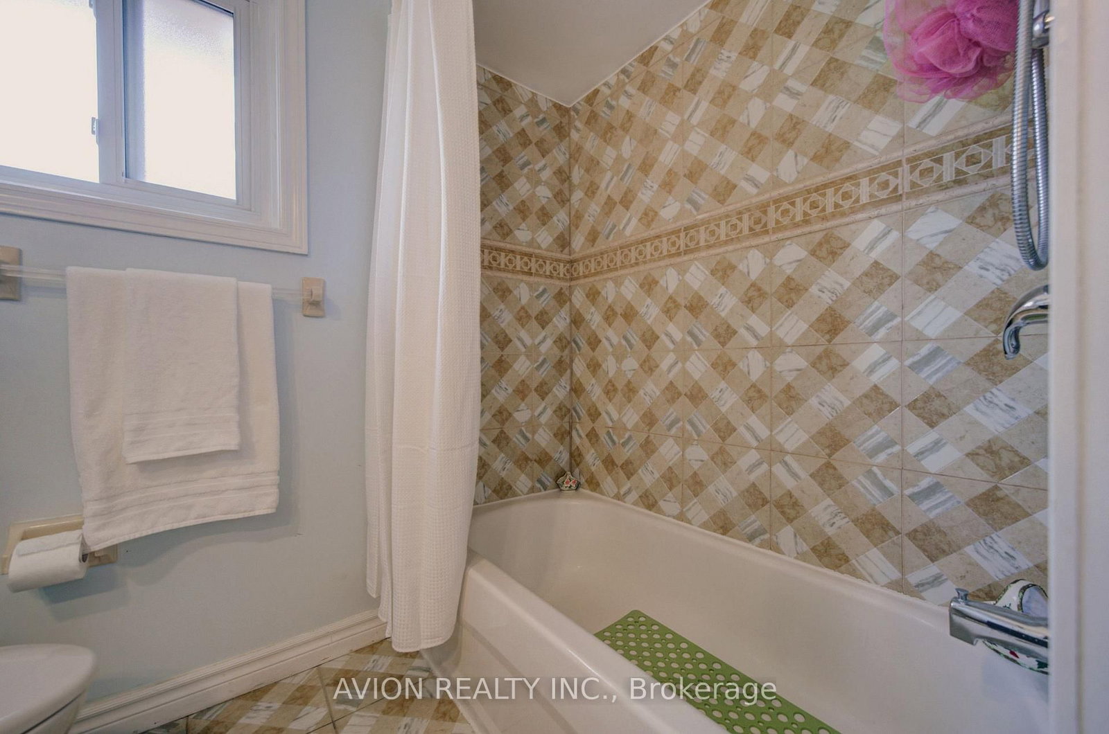 203 Valleymede Drive • Richmond Hill, ON photo 32