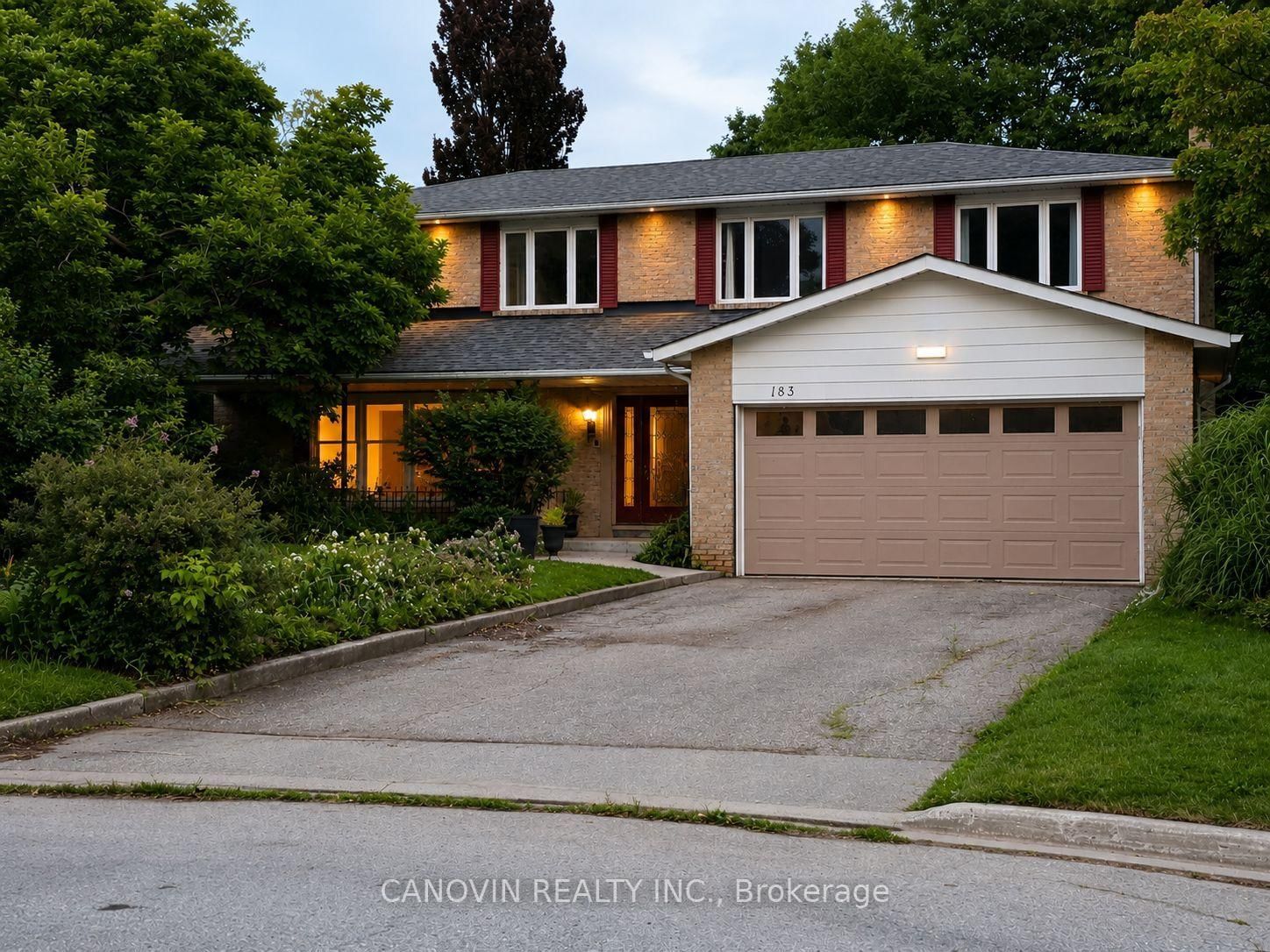 183 St. Anthony's Court • Richmond Hill, ON photo 1