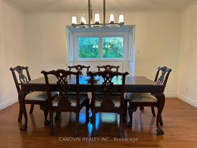 183 St. Anthony's Court • Richmond Hill, ON photo 5