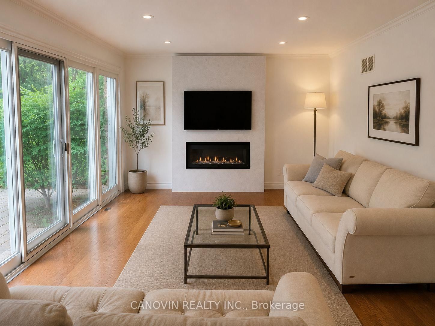 183 St. Anthony's Court • Richmond Hill, ON photo 8