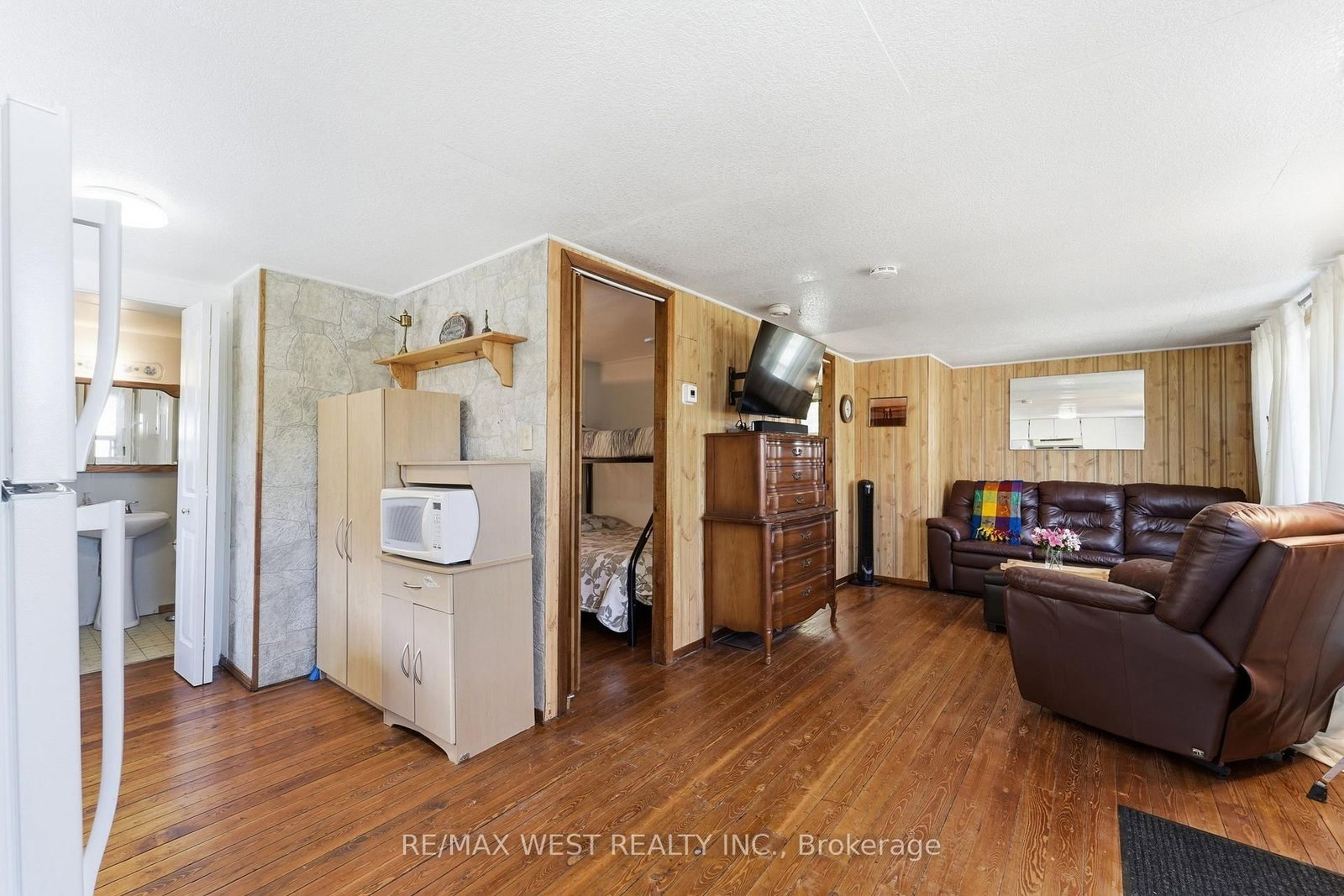 2234 Crystal Beach Road • Innisfil, ON photo 6