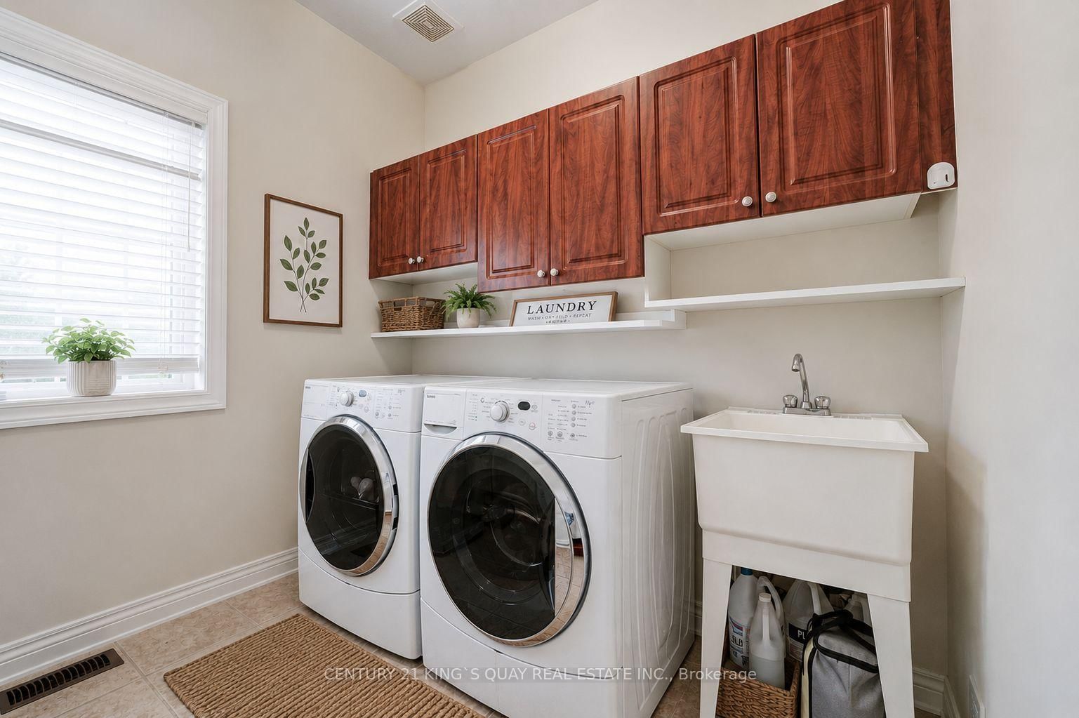 1 Lourakis Street • Richmond Hill, ON photo 17