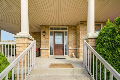 1 Lourakis Street • Richmond Hill, ON photo 3