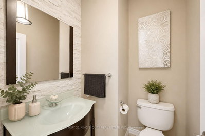 1 Lourakis Street • Richmond Hill, ON photo 8
